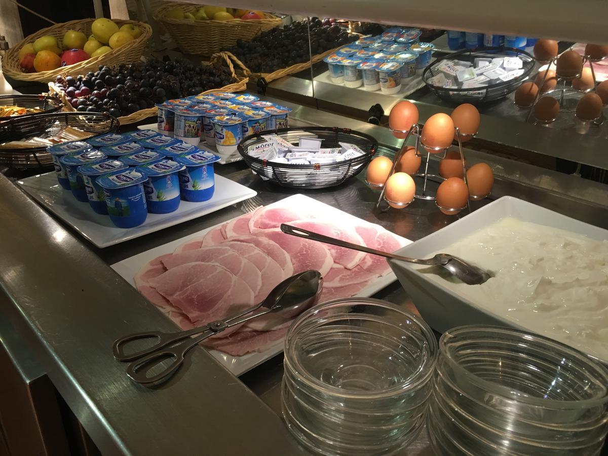 & Restaurant Heliotel Montferrier-sur-Lez